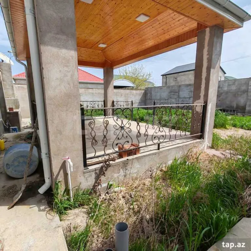 Satılır 5 otaqlı həyət evi 170 m²