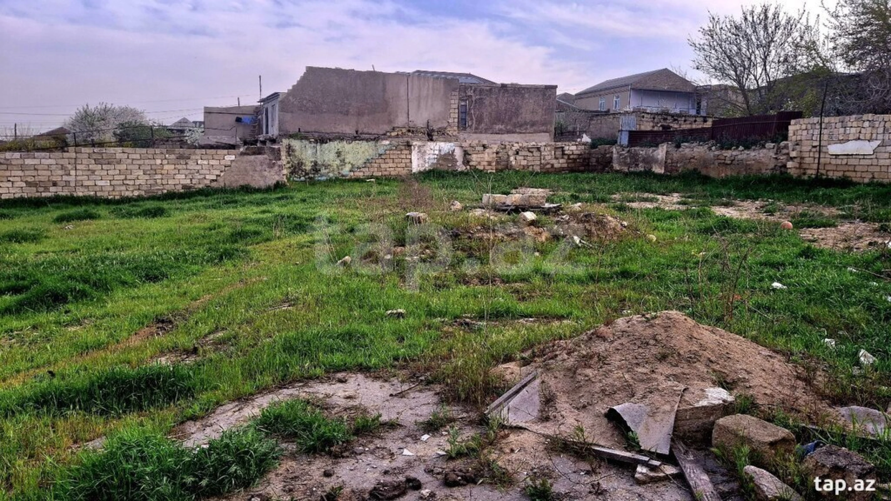 Satılır torpaq sahəsi