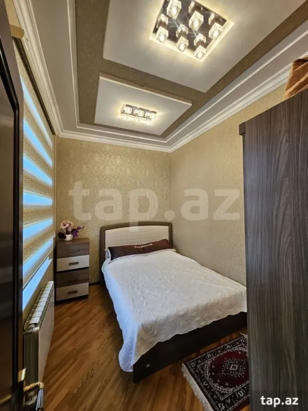 Satılır 5 otaqlı həyət evi