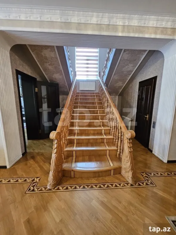 Satılır 5 otaqlı həyət evi
