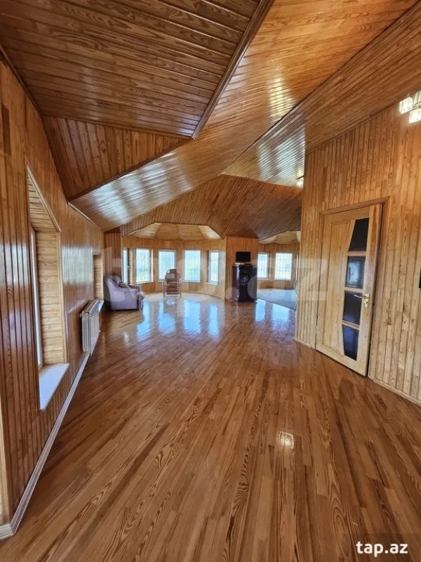 Satılır 5 otaqlı həyət evi