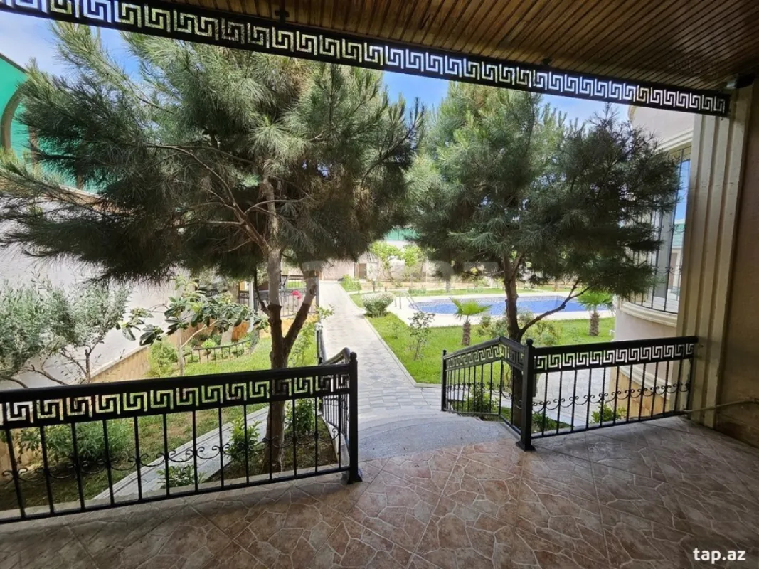 Satılır 5 otaqlı həyət evi