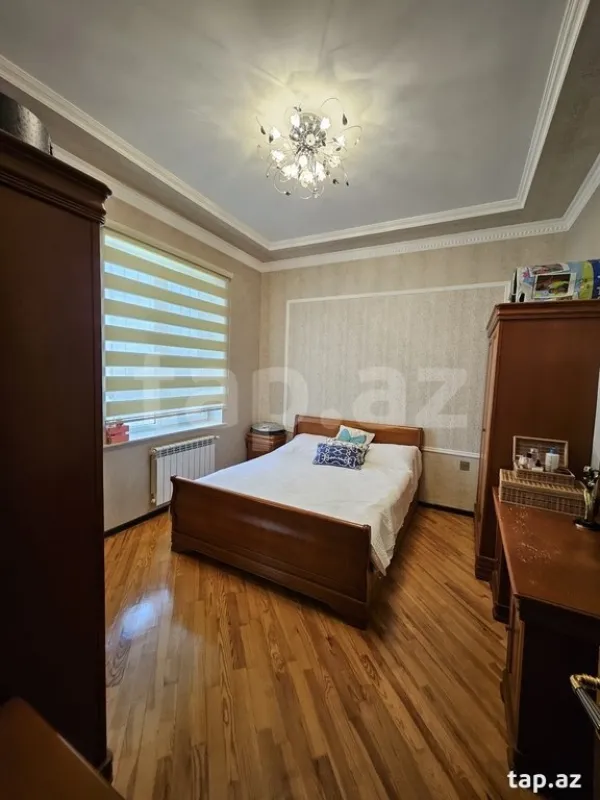 Satılır 5 otaqlı həyət evi