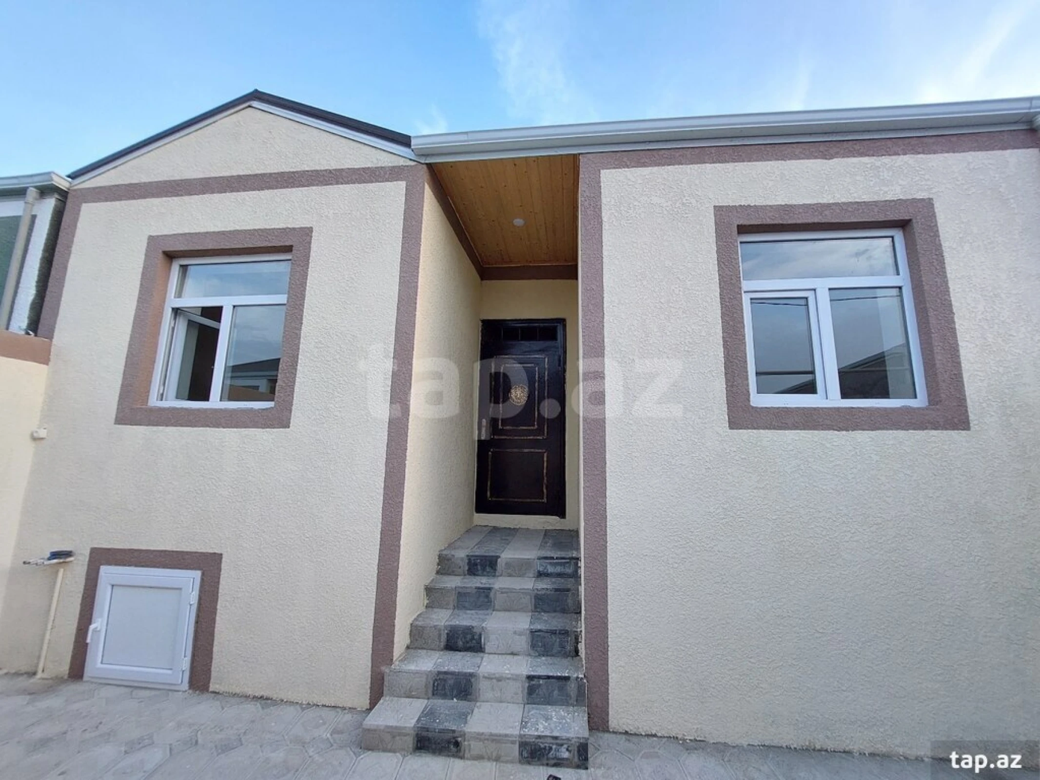 Satılır 3 otaqlı həyət evi