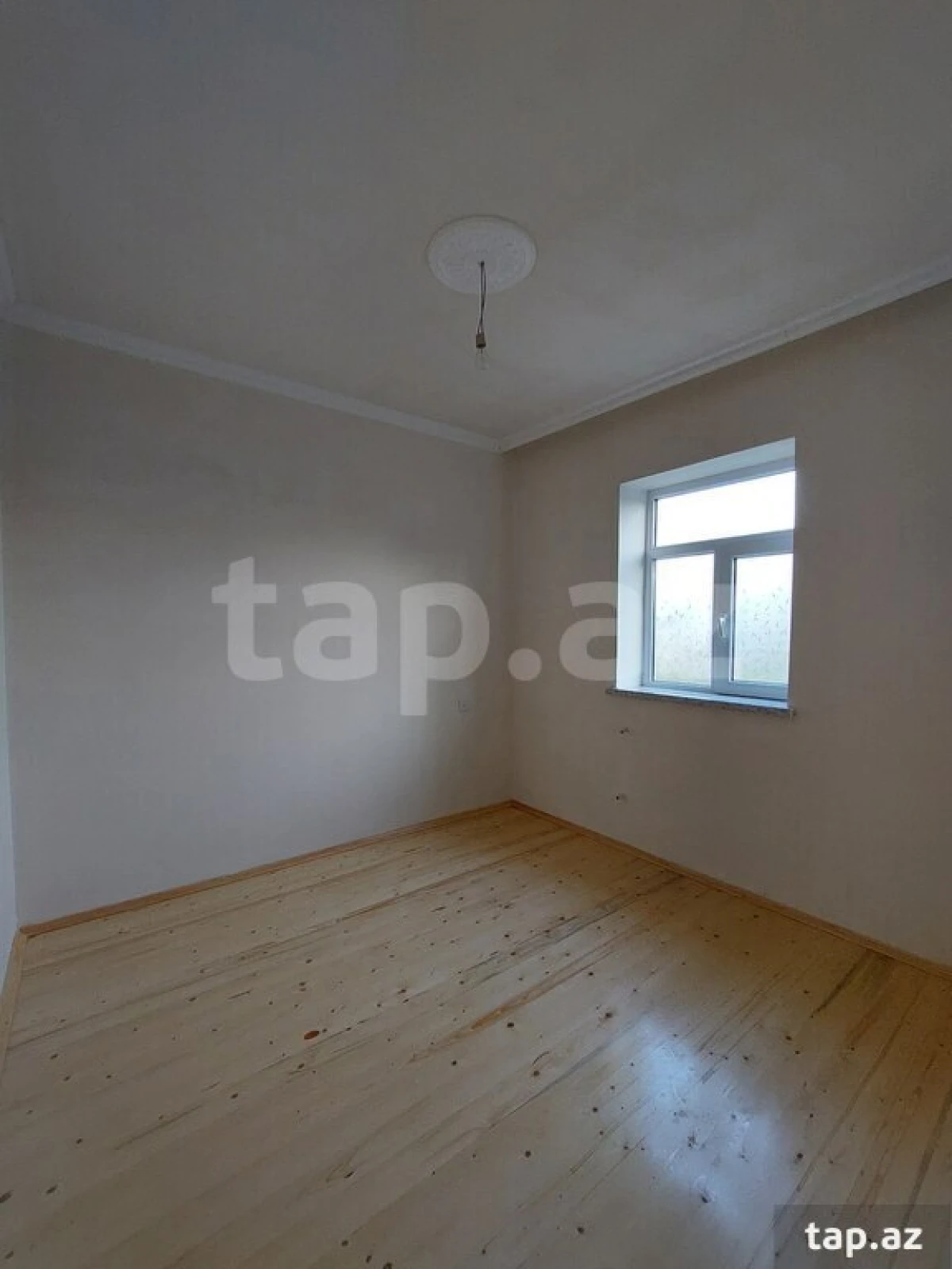 Satılır 3 otaqlı həyət evi