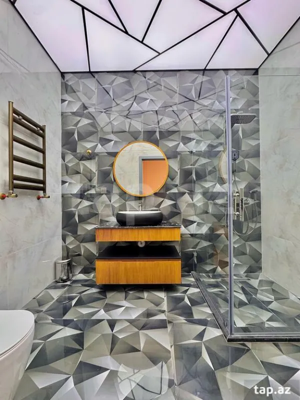 Satılır 5 otaqlı həyət evi