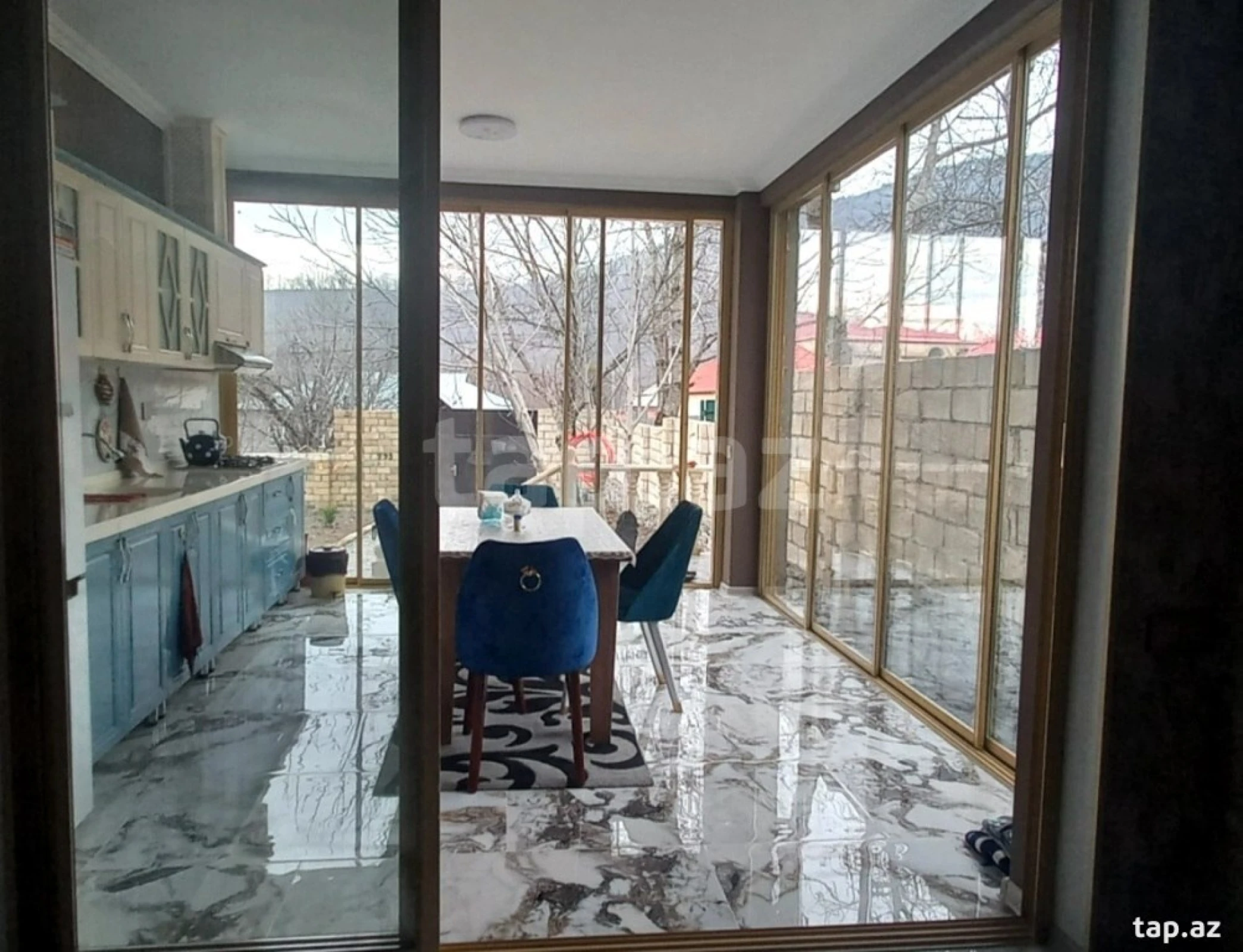 Kirayə verilir 4 otaqlı həyət evi