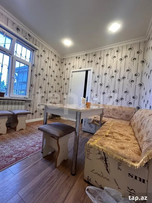 Satılır 4 otaqlı həyət evi