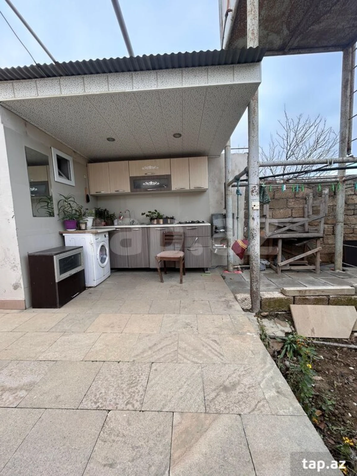 Satılır 4 otaqlı həyət evi