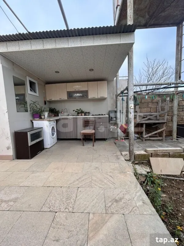 Satılır 4 otaqlı həyət evi