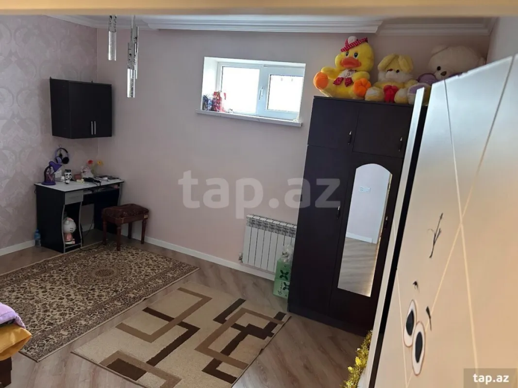 Satılır 4 otaqlı həyət evi