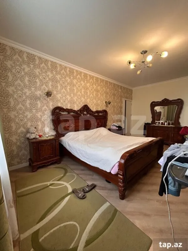 Satılır 4 otaqlı həyət evi