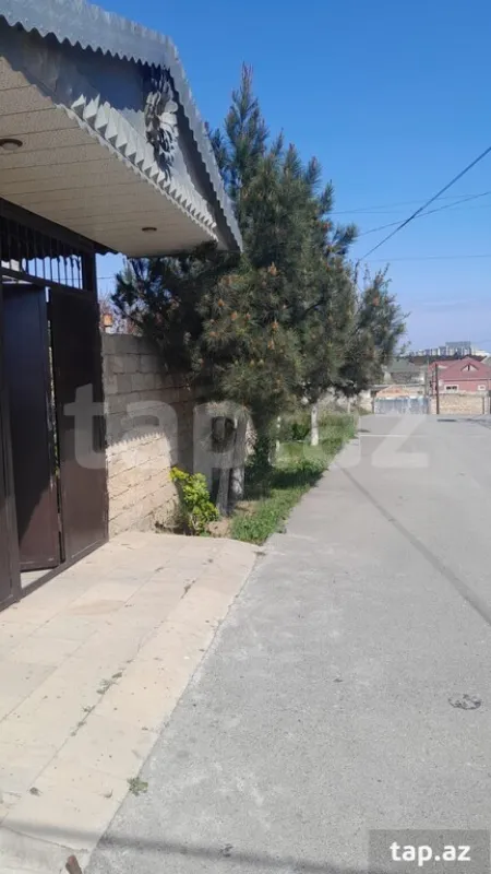 Satılır 4 otaqlı həyət evi