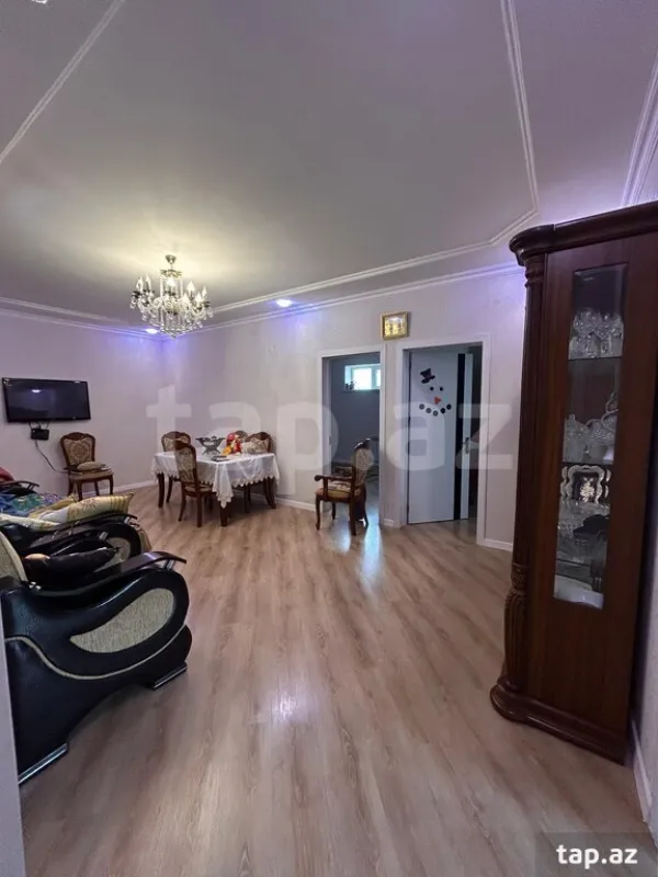 Satılır 4 otaqlı həyət evi