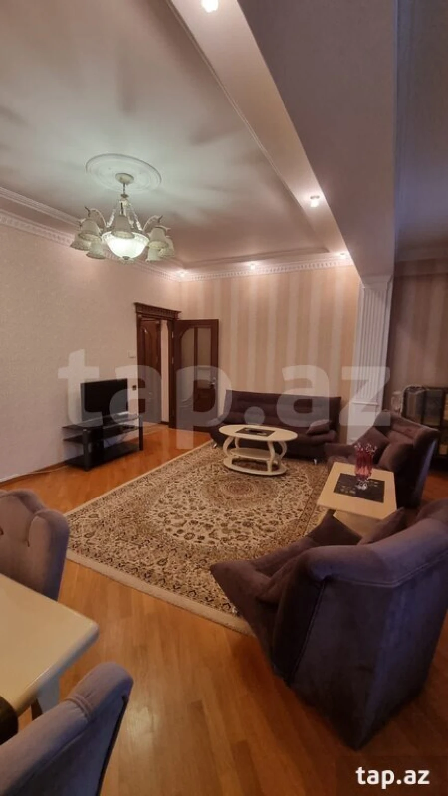 Kirayə verilir 2 otaqlı yeni tikili 100 m²