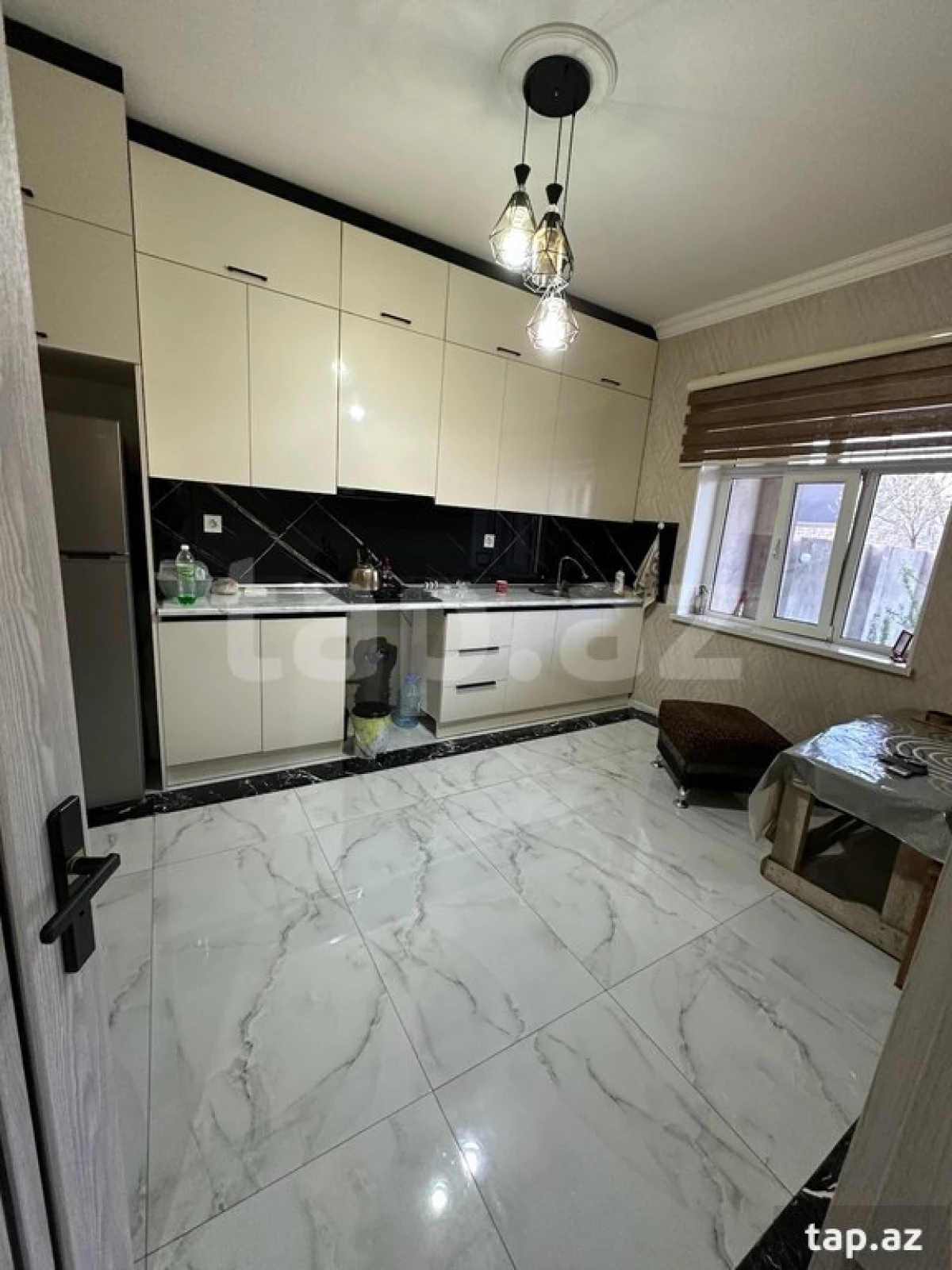 Satılır 3 otaqlı həyət evi