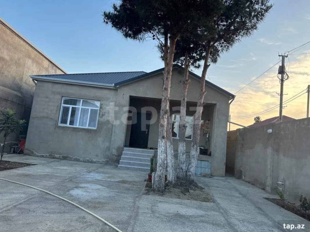 Satılır 3 otaqlı həyət evi