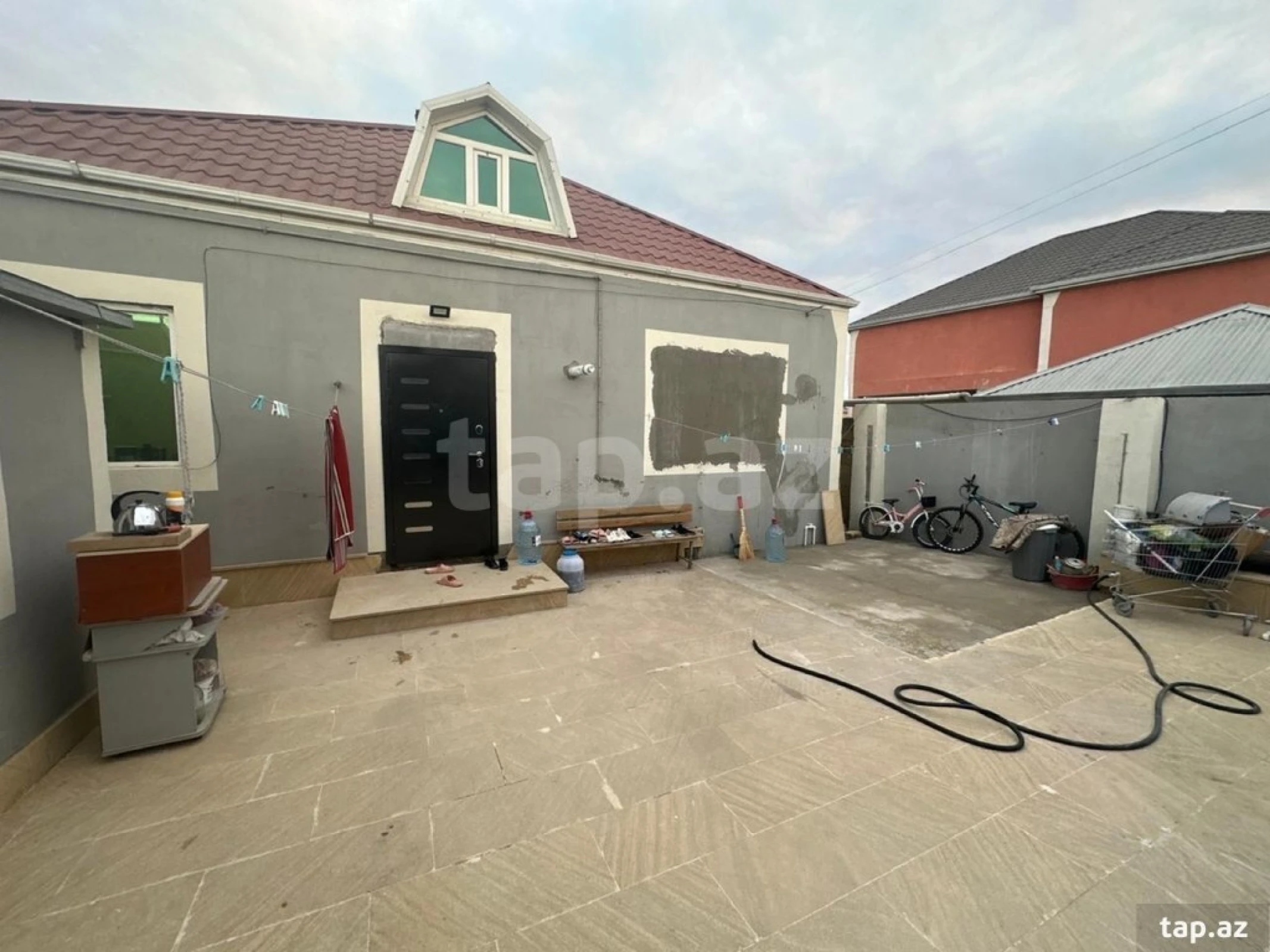 Satılır 3 otaqlı həyət evi