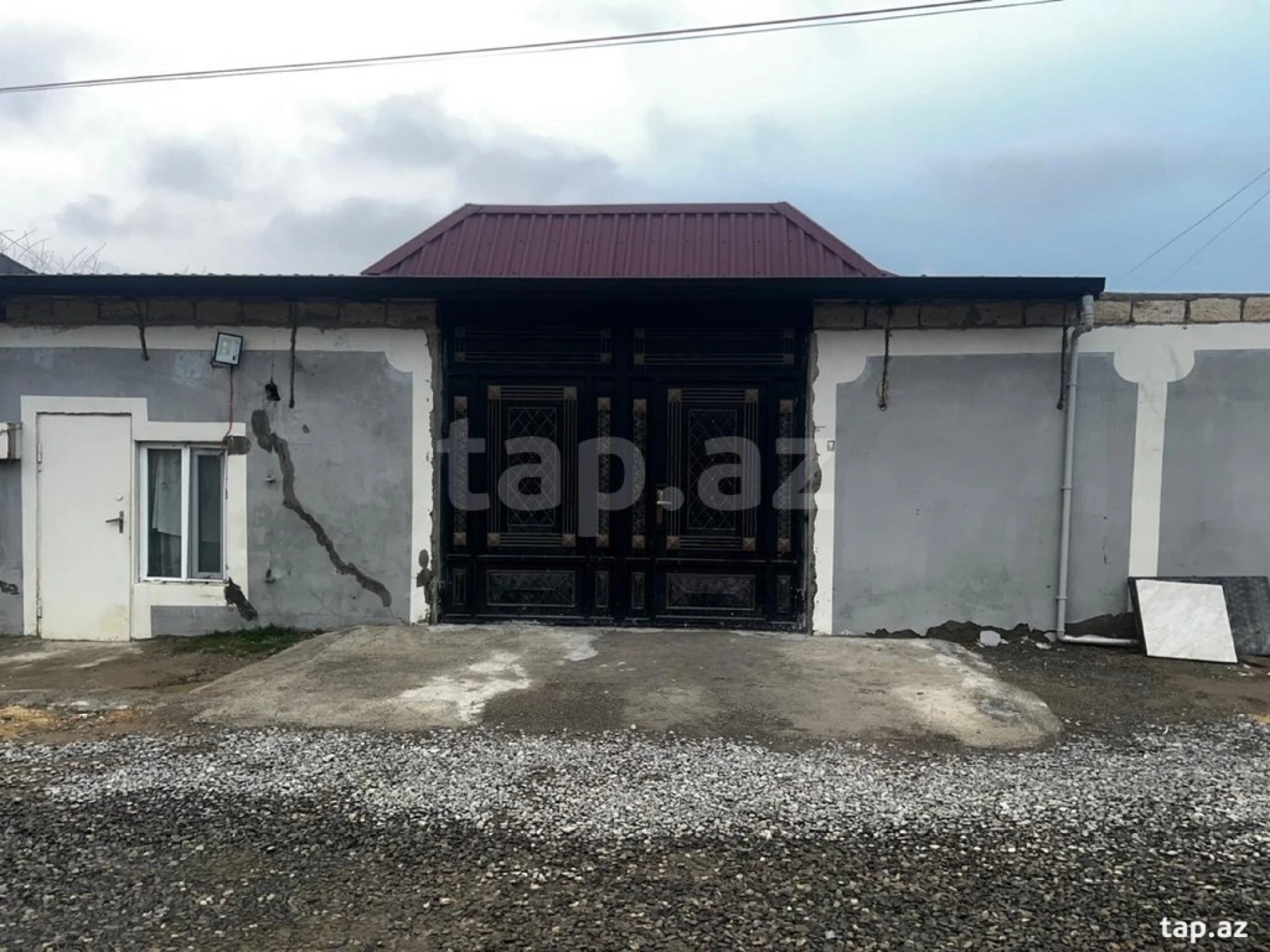 Satılır 3 otaqlı həyət evi