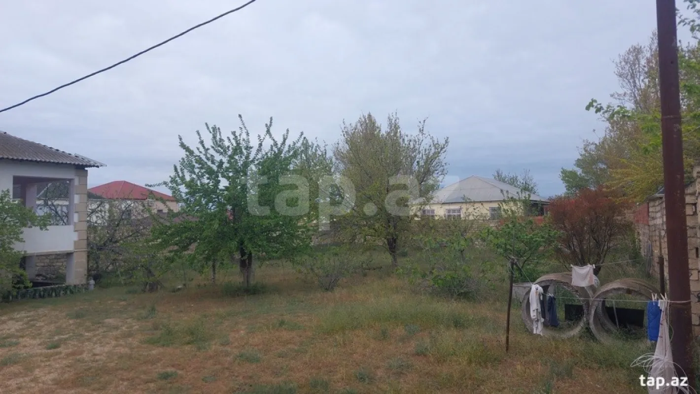Satılır 3 otaqlı həyət evi