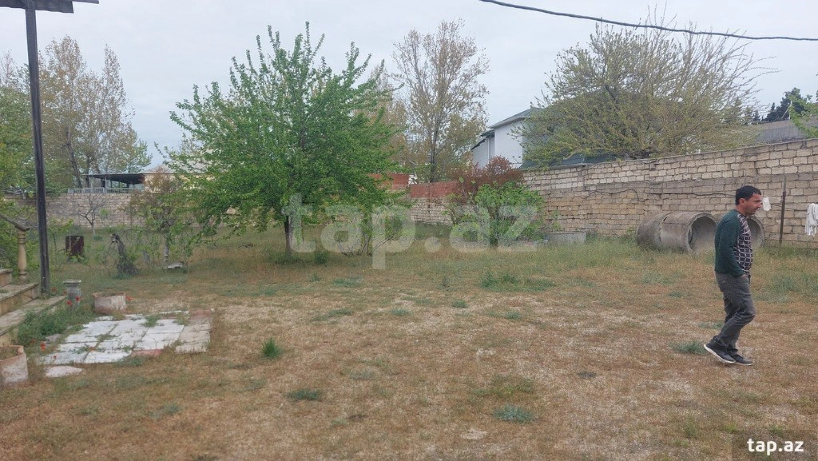 Satılır 3 otaqlı həyət evi