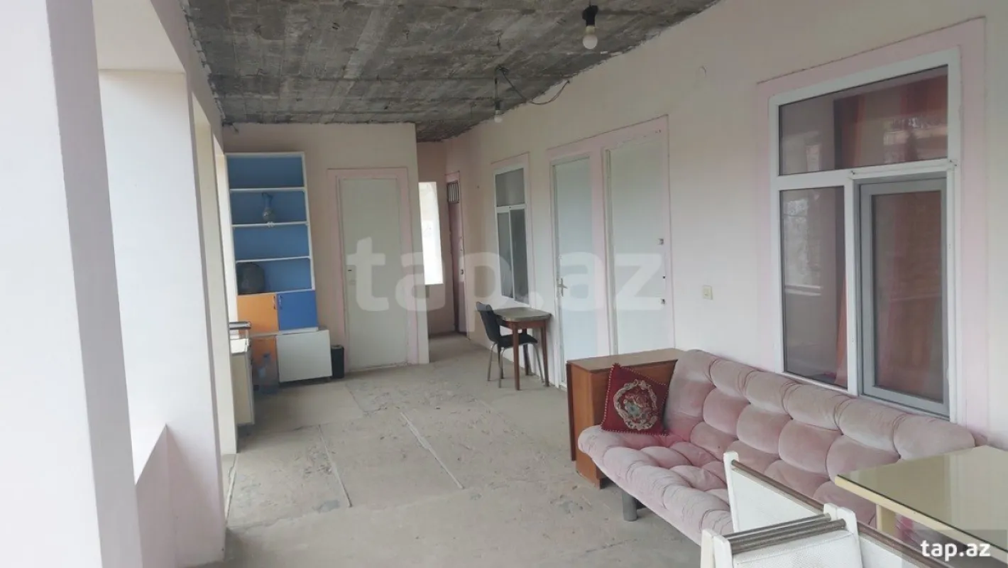 Satılır 3 otaqlı həyət evi