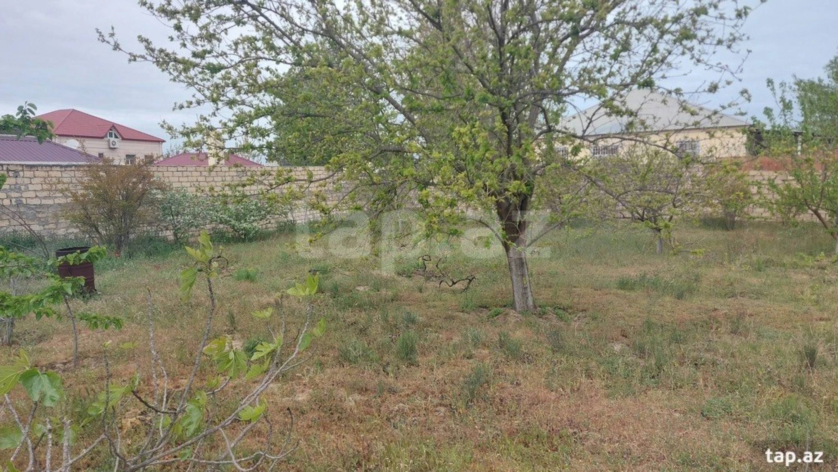 Satılır 3 otaqlı həyət evi