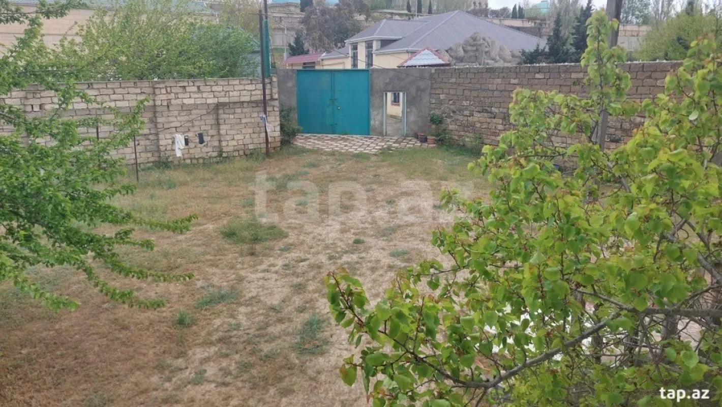 Satılır 3 otaqlı həyət evi