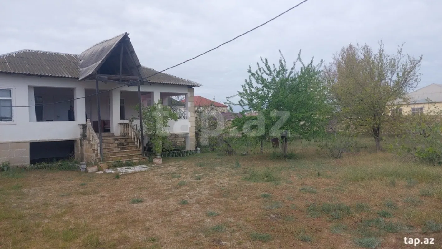 Satılır 3 otaqlı həyət evi