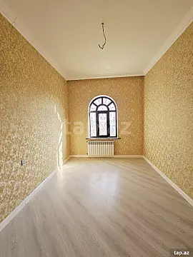 Satılır 5 otaqlı həyət evi 300 m²