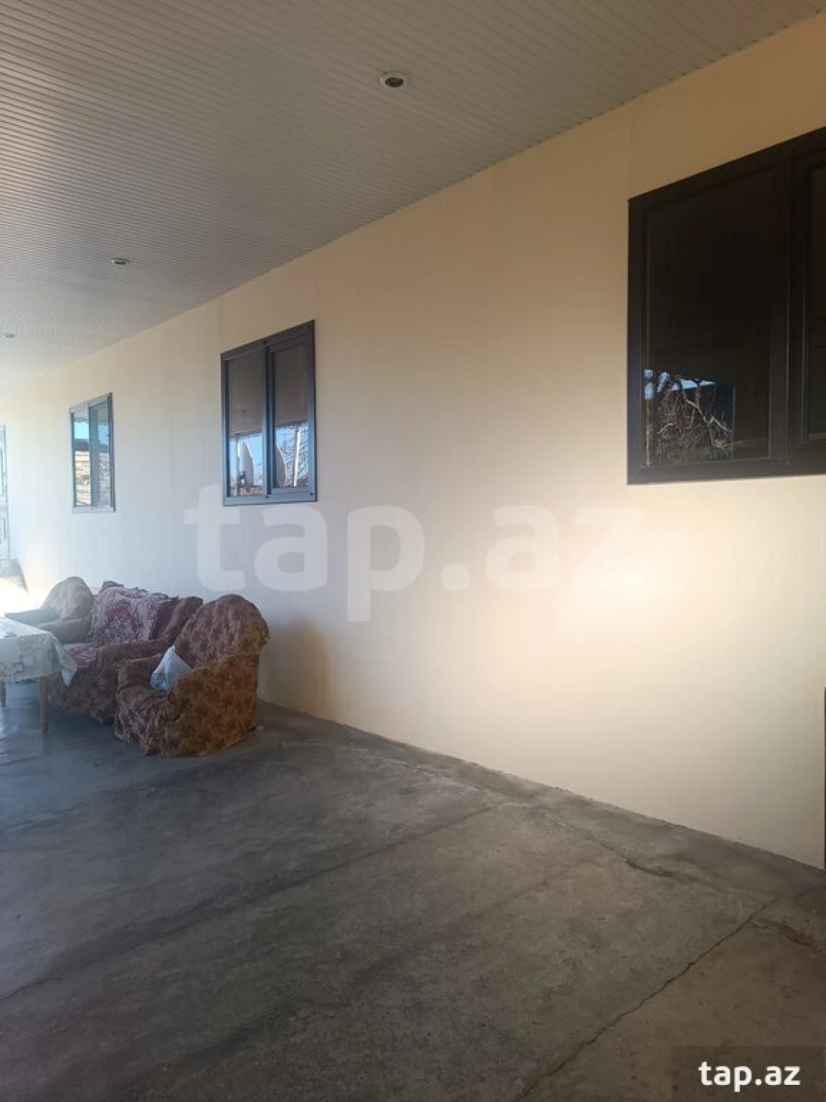 Satılır 5 otaqlı həyət evi