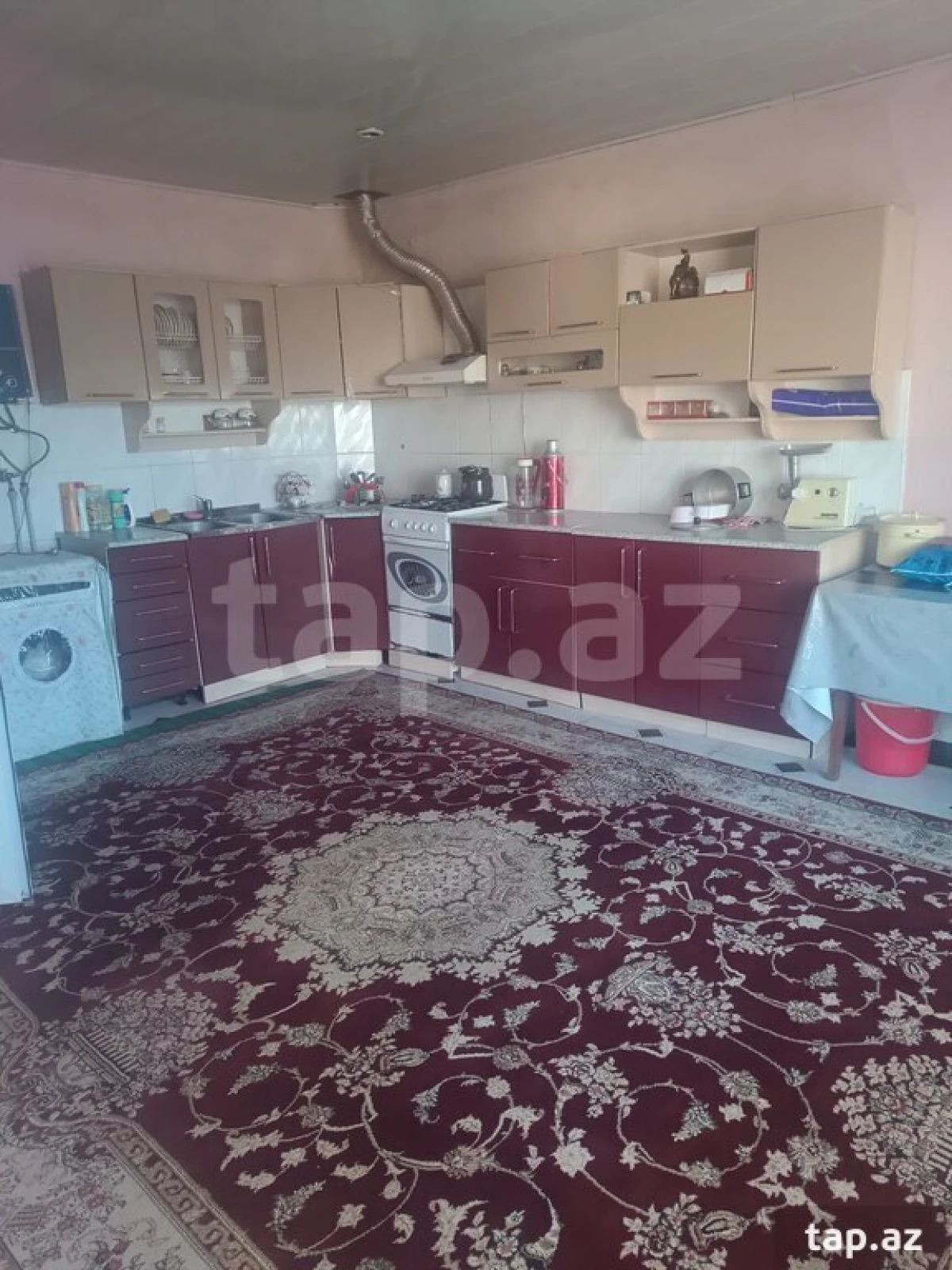 Satılır 5 otaqlı həyət evi