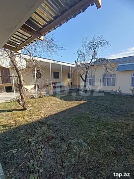 Satılır 5 otaqlı həyət evi — Şəki 5 otaq