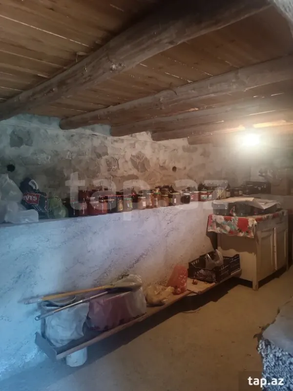 Satılır 5 otaqlı həyət evi