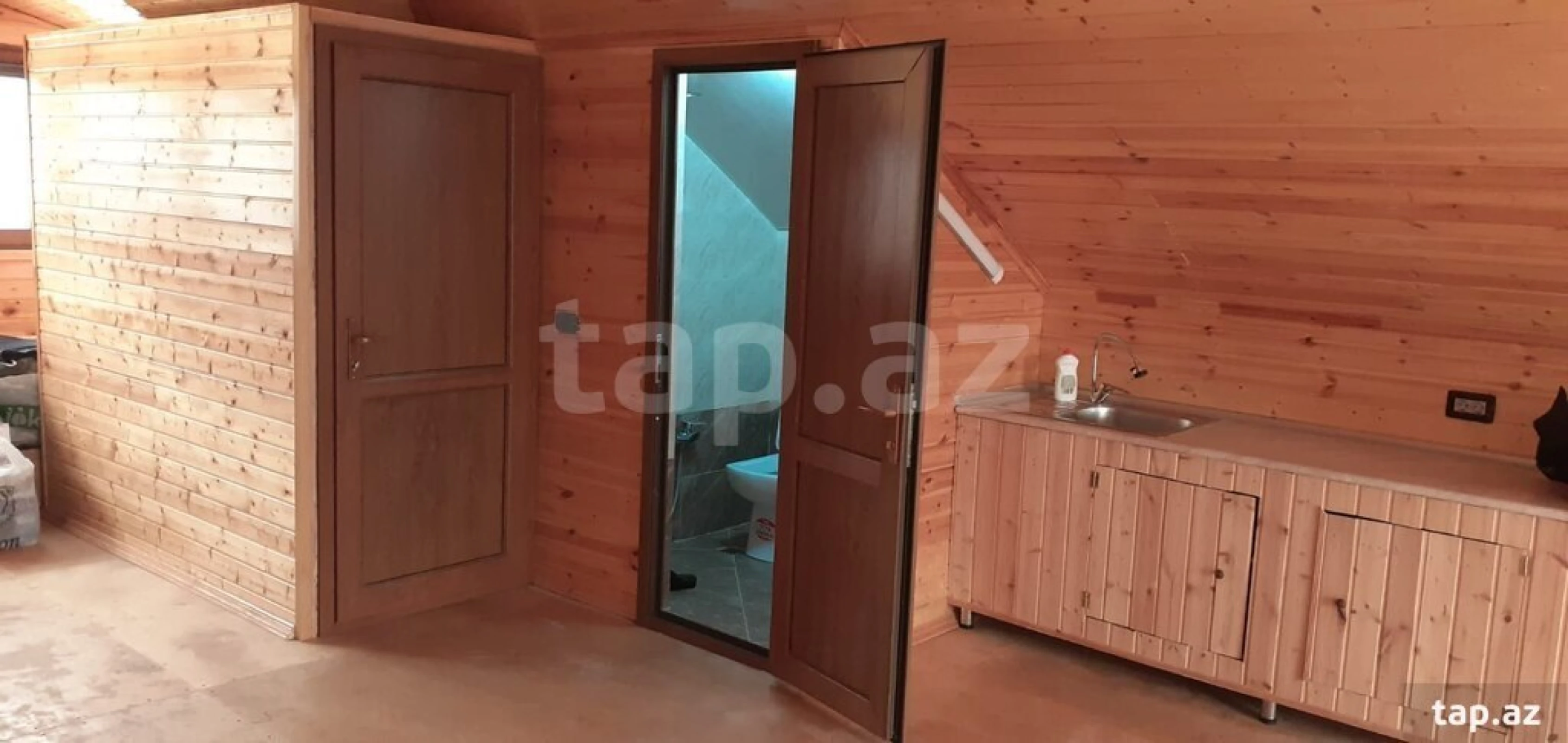 Satılır 4 otaqlı həyət evi