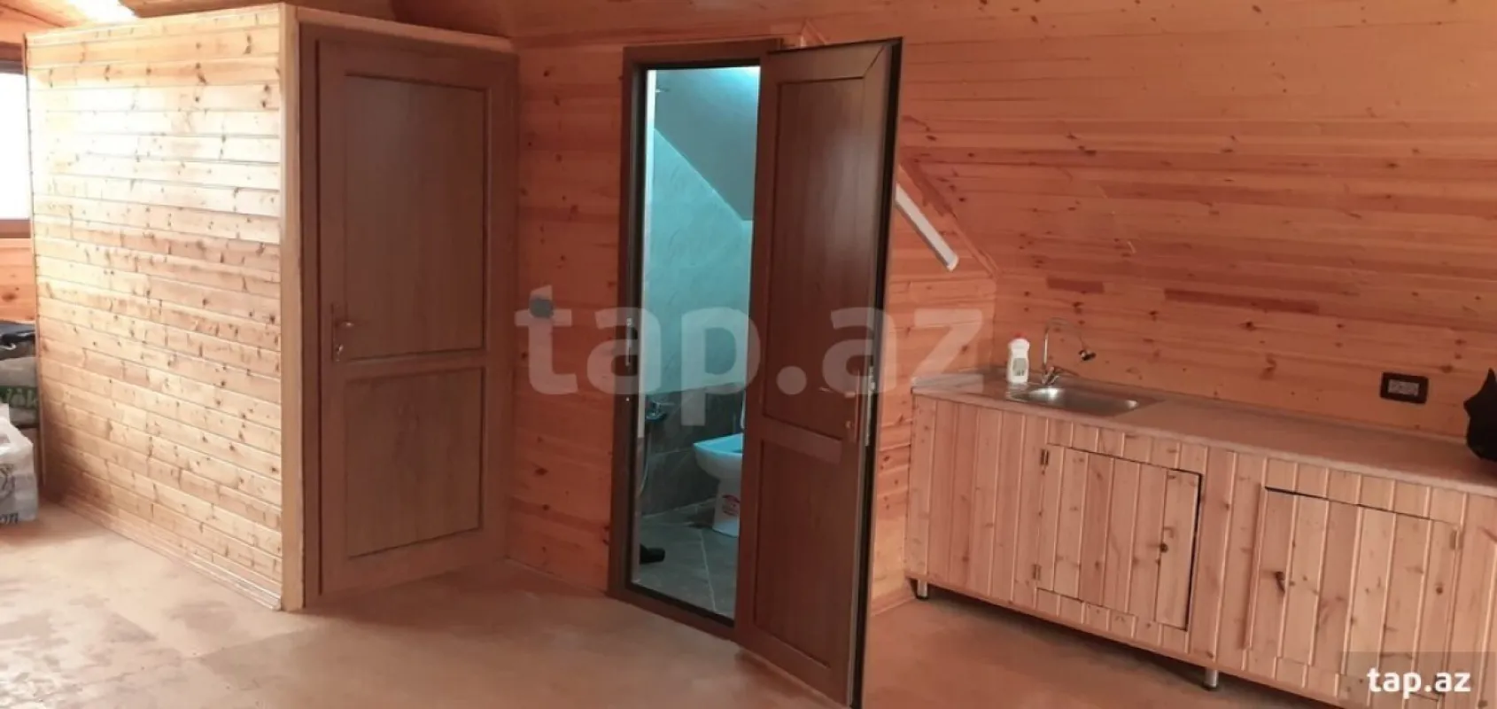 Satılır 4 otaqlı həyət evi