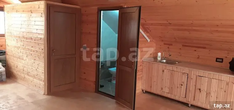 Satılır 4 otaqlı həyət evi