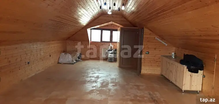 Satılır 4 otaqlı həyət evi