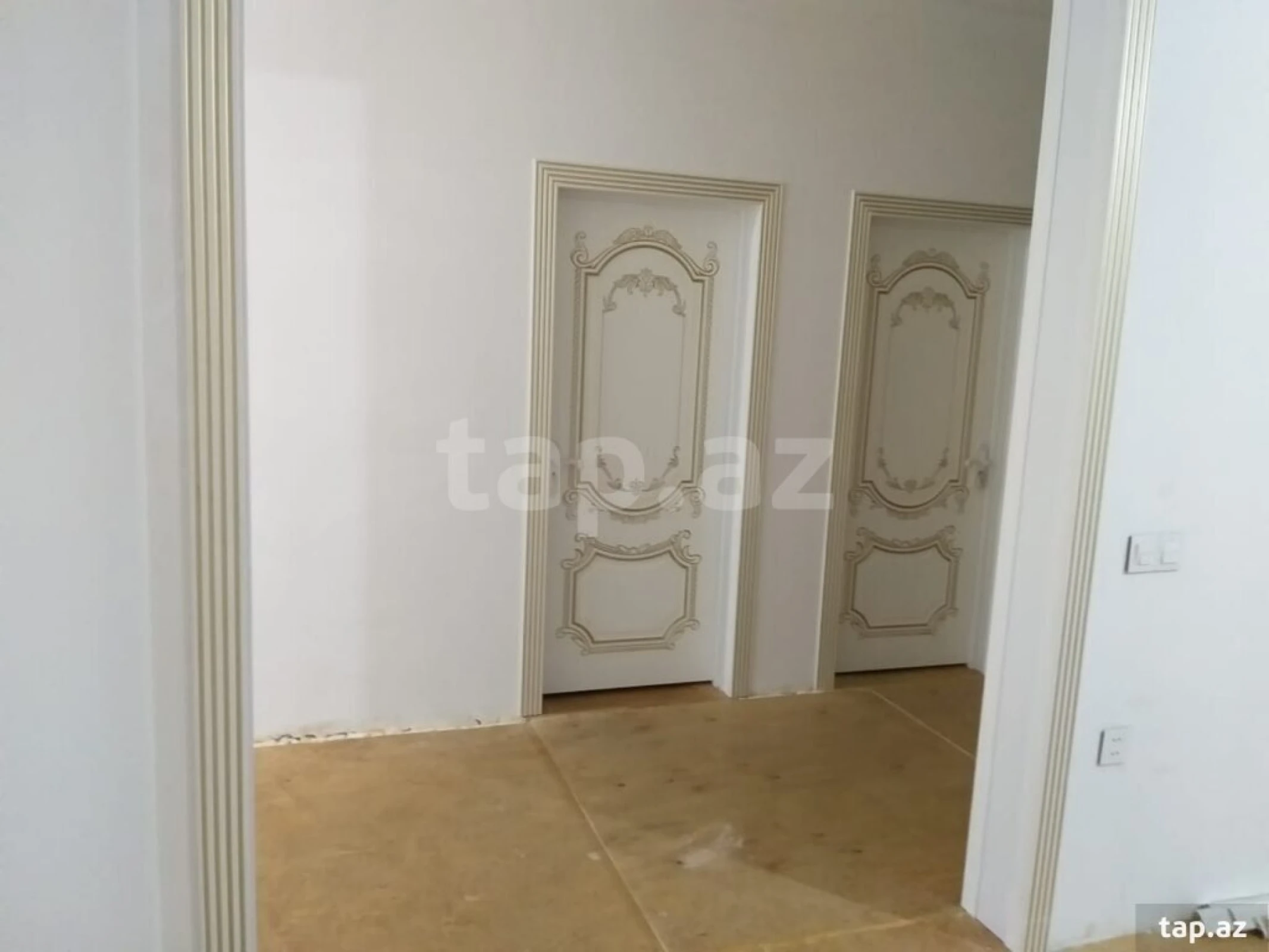 Satılır 4 otaqlı həyət evi