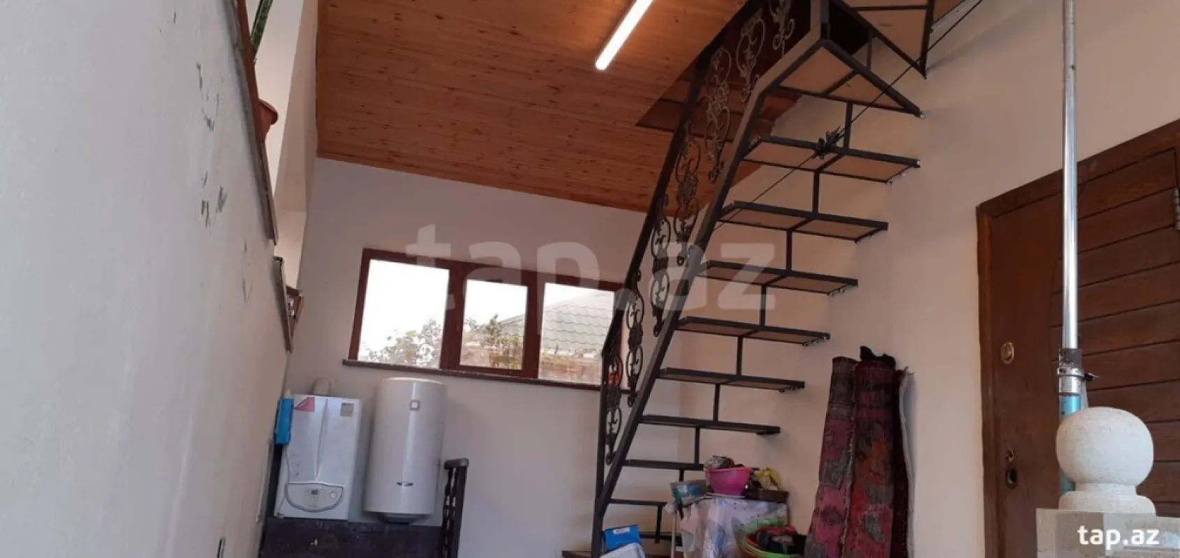 Satılır 4 otaqlı həyət evi