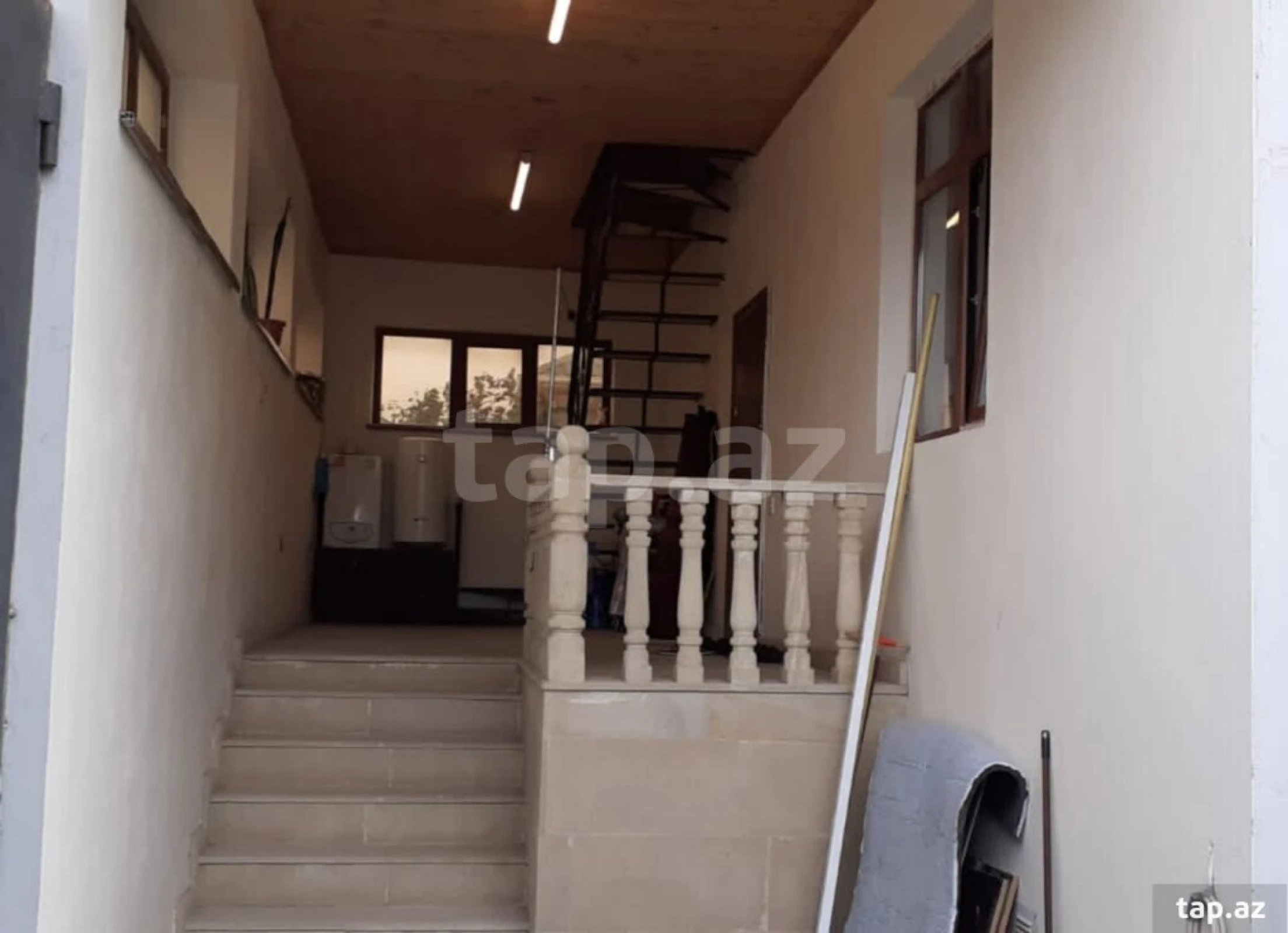 Satılır 4 otaqlı həyət evi