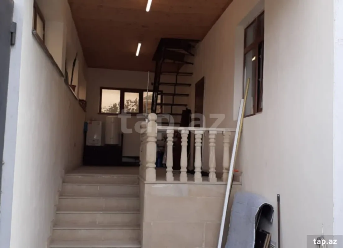 Satılır 4 otaqlı həyət evi