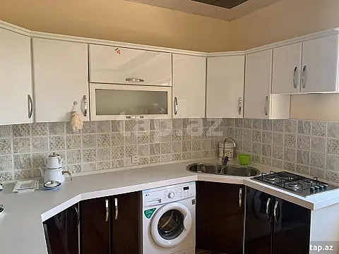 Kirayə verilir 4 otaqlı həyət evi