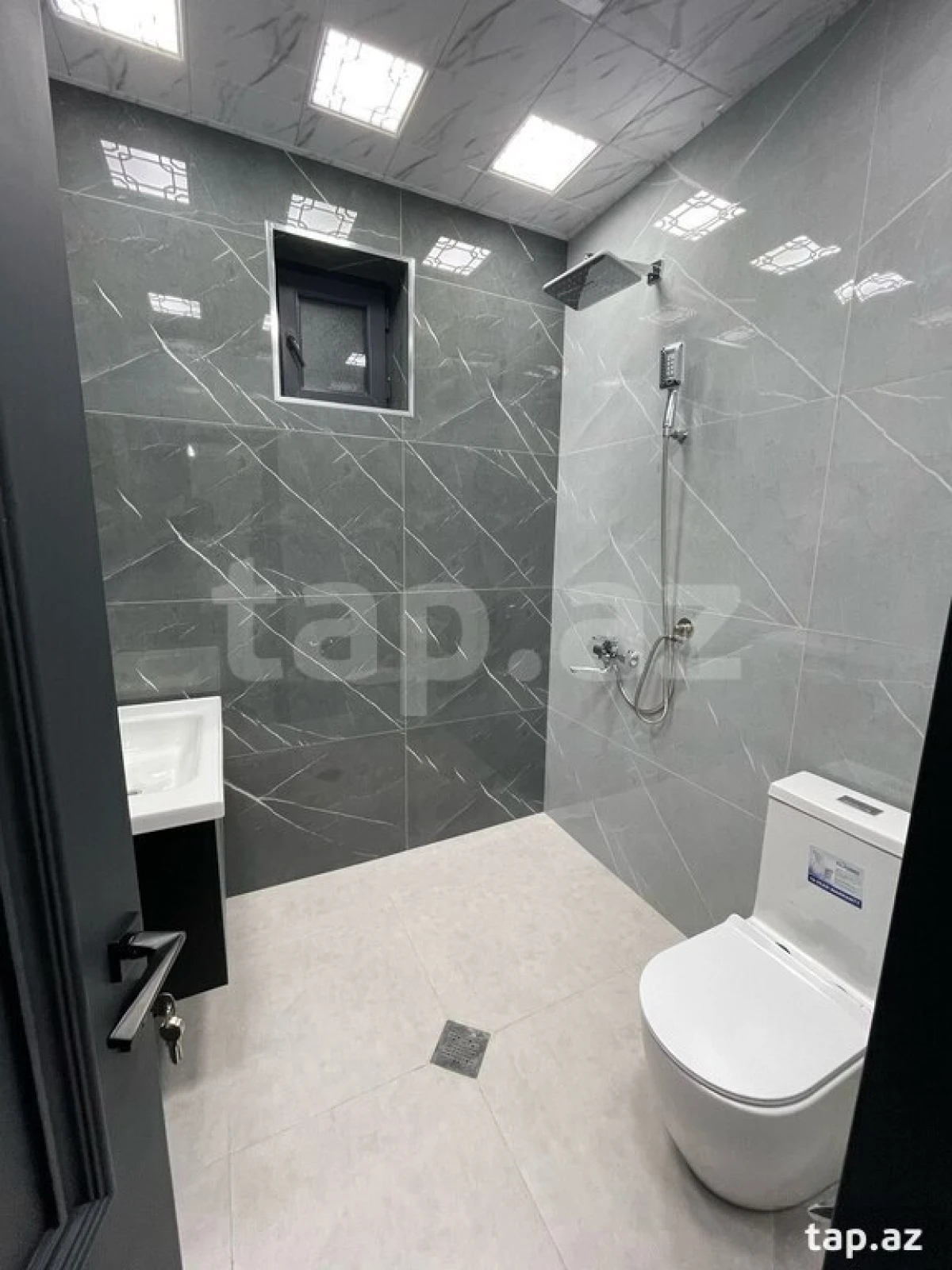 Kirayə verilir 3 otaqlı həyət evi