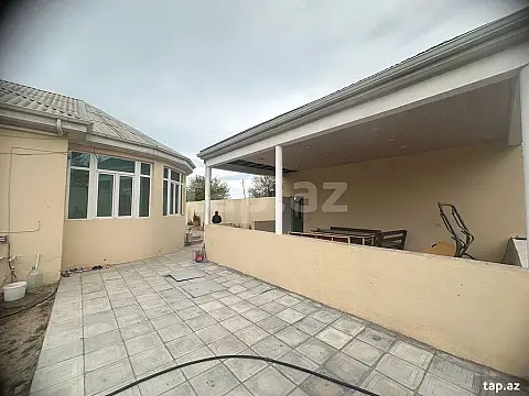 Satılır 4 otaqlı həyət evi