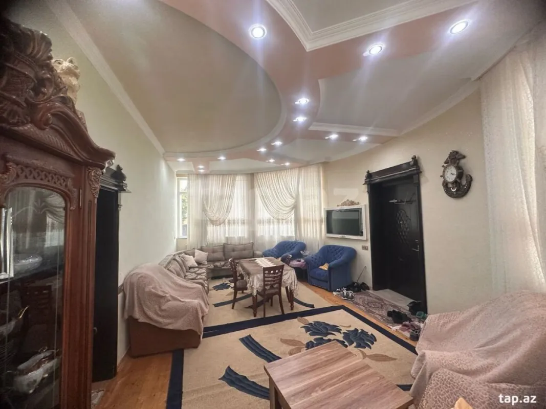 Satılır 4 otaqlı həyət evi