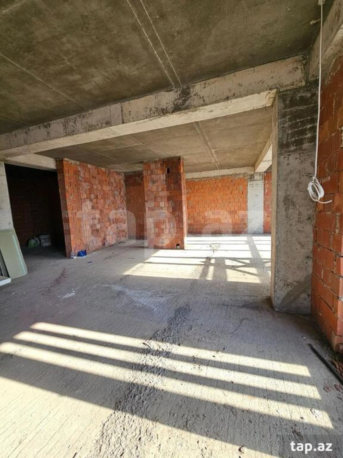 Satılır 3 otaqlı yeni tikili 145 m²