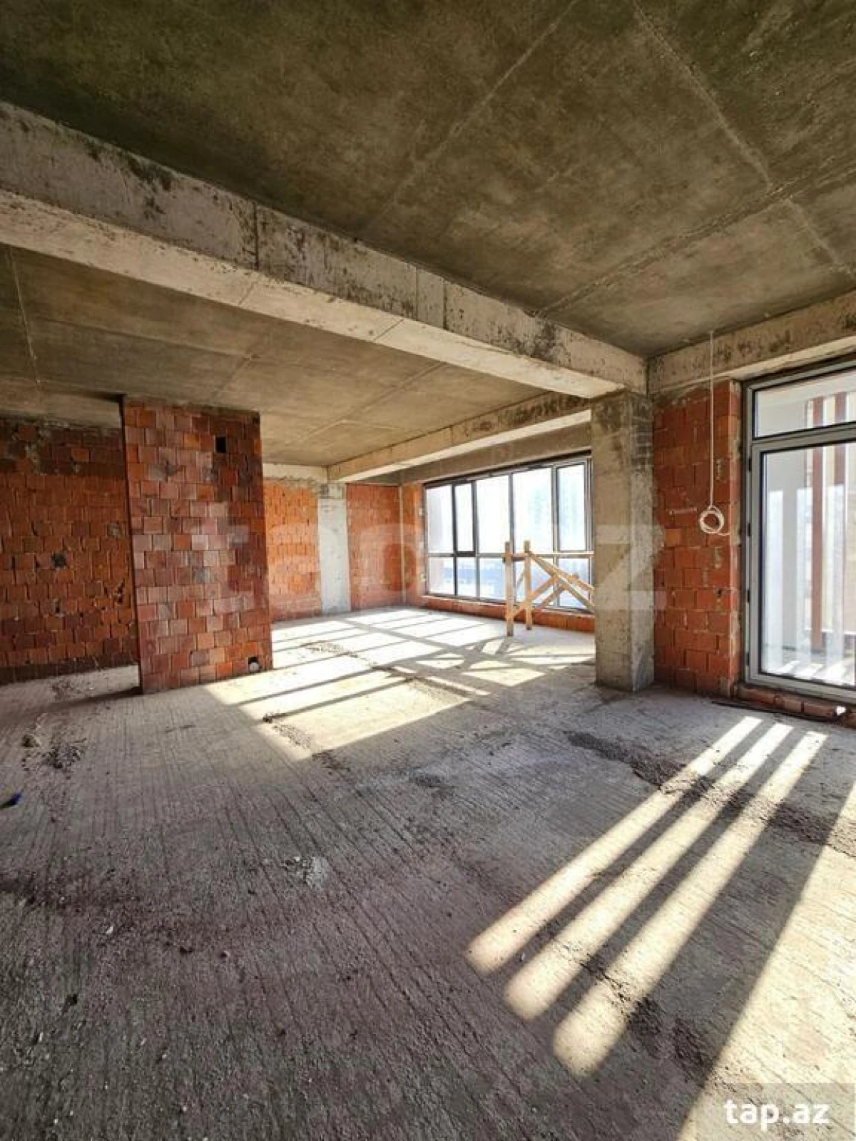 Satılır 3 otaqlı yeni tikili 145 m²