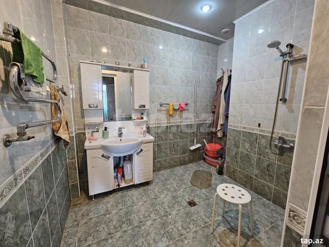Satılır 2 otaqlı yeni tikili 80 m²