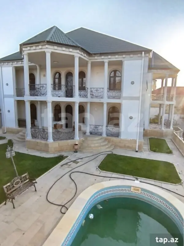 Satılır 6 otaqlı həyət evi 120 m²